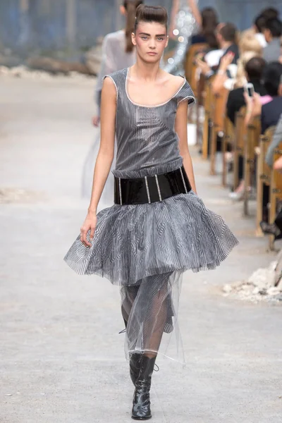 Look 59